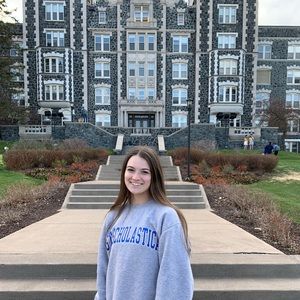 Meet your Posher, Jocelyn